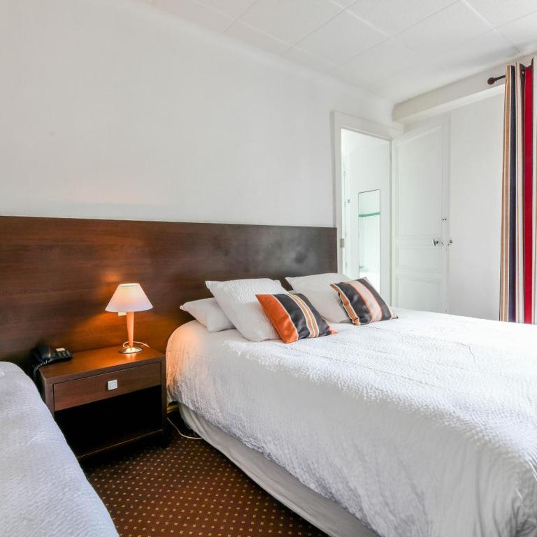 Hôtel VAL FLORES LOGIS - Chambre Triple Supérieure - 1