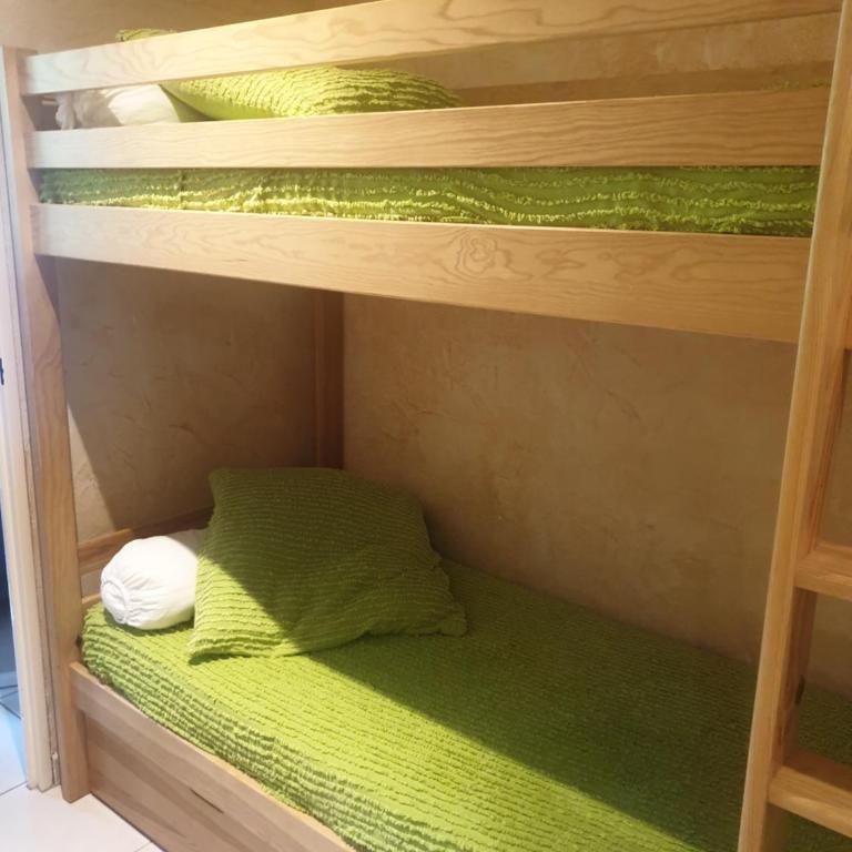 Studio cabine familial, rez de chaussée,piscine et parking privés - Studio Familial - 8