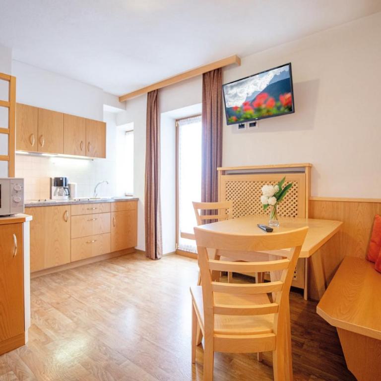 MOUNTAIN RESIDENCE ALPENHOF - company Hotel Alpenhof KG sas der Gasser Renate - Appartamento con Balcone - 2