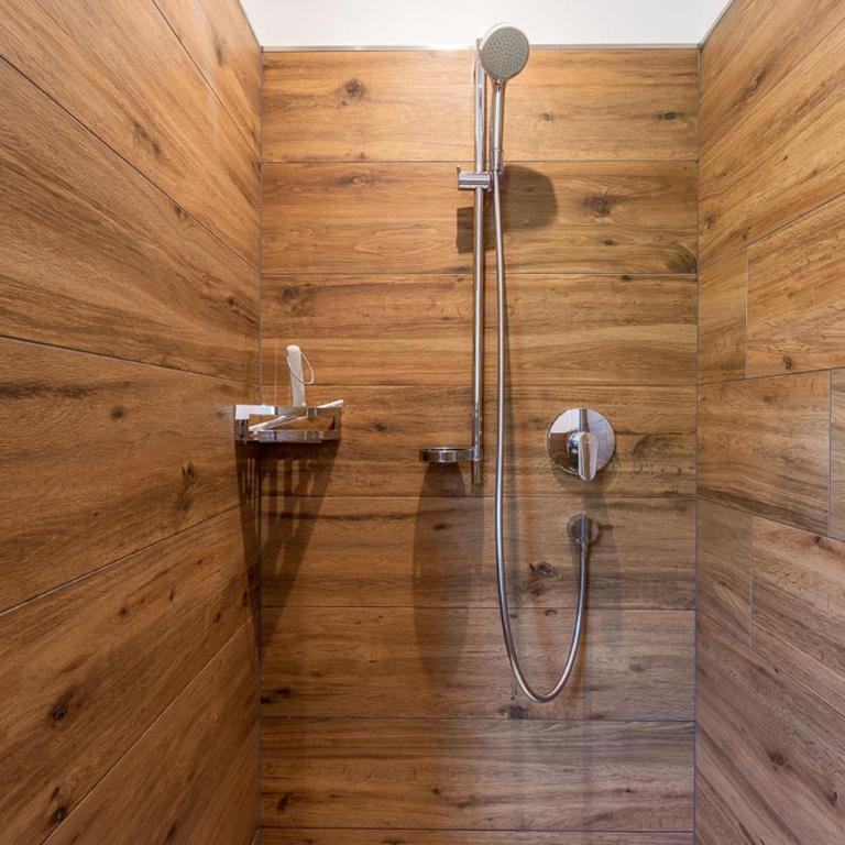 Rodererhof - Three-Bedroom Apartment - 6