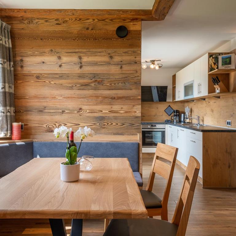 Rodererhof - Three-Bedroom Apartment - 33