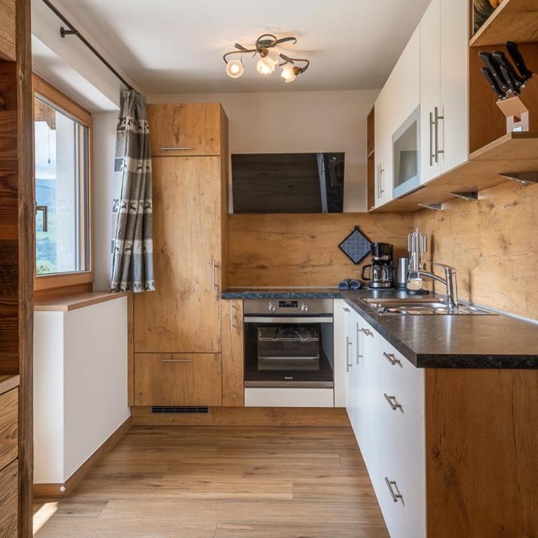 Rodererhof - Three-Bedroom Apartment - 35