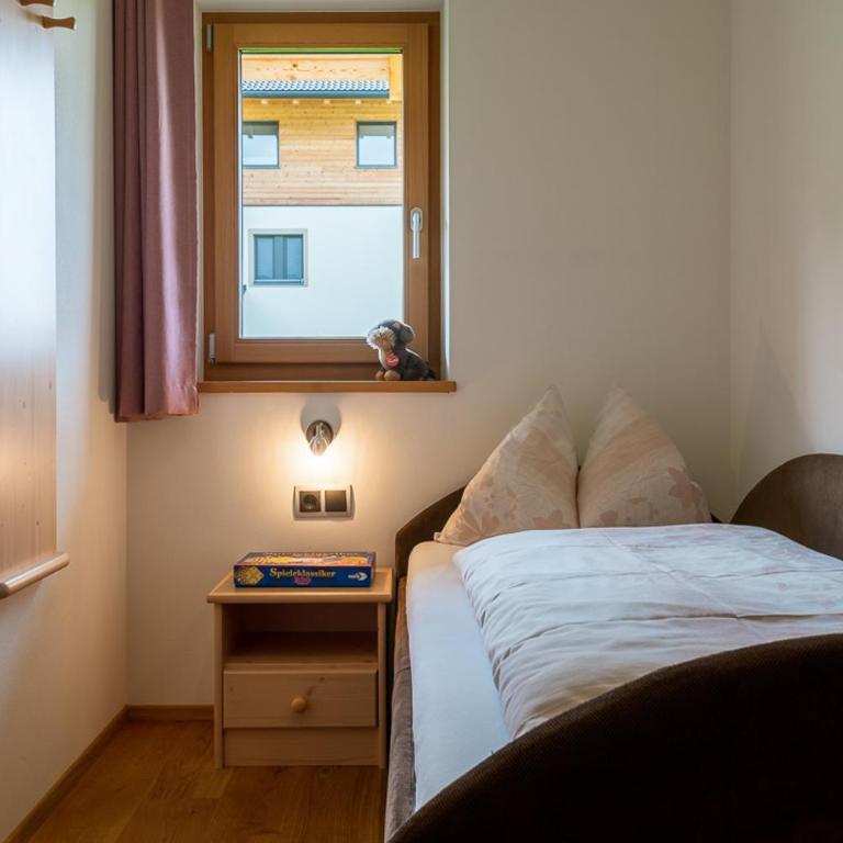 Rodererhof - Three-Bedroom Apartment - 45