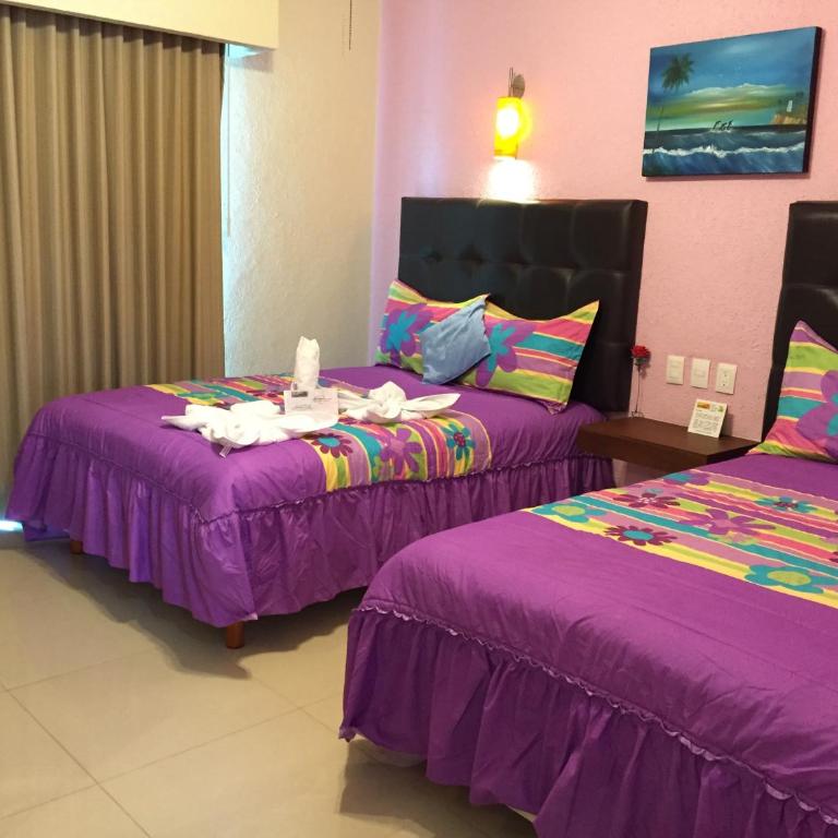 Hotel Isleño - Standard Double or Twin Room with Balcony - 4