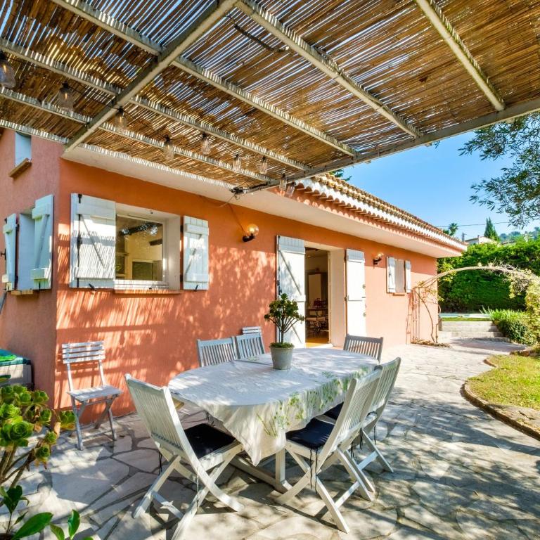 Villa Magalinette - Maison pour 4 avec piscine - Casa con 3 Camere da Letto - 2