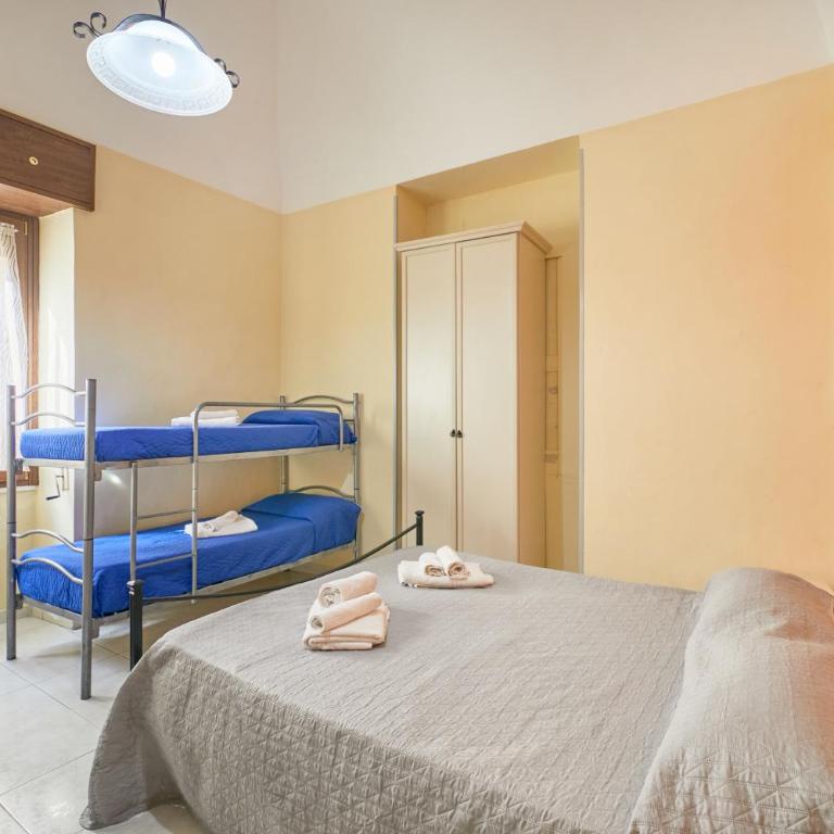 Centro Storico Rooms - Standard Quadruple Room - 2
