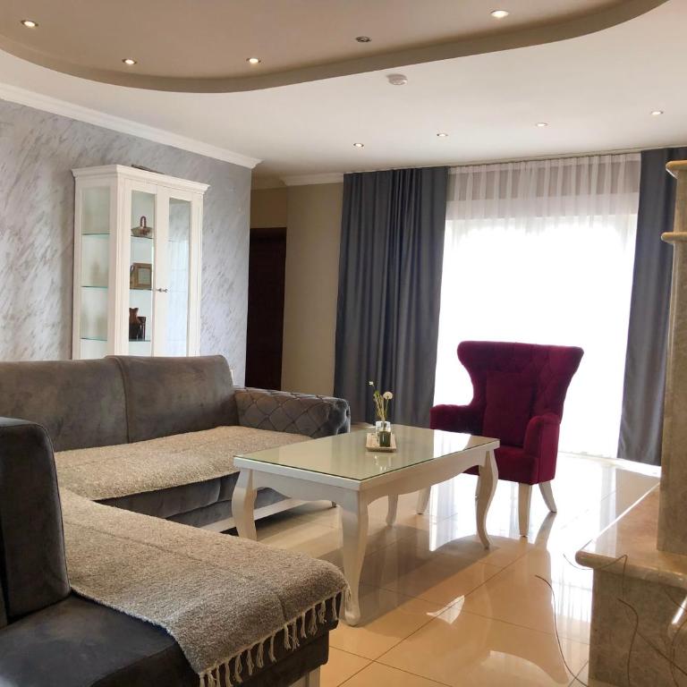 Luxury Villa with Private Pool and Jacuzzi - Villa - 6