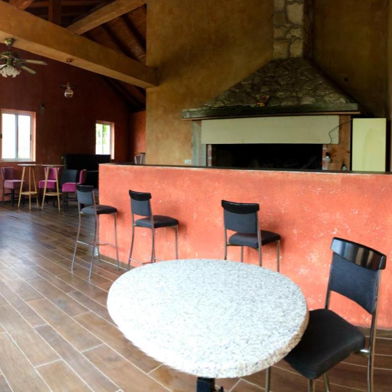 Luxury Villa with Private Pool and Jacuzzi - Villa - 34