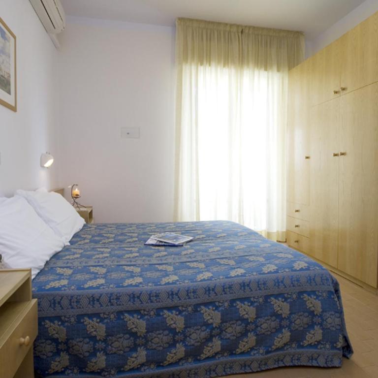 Hotel Nives - Triple Room with Balcony - 2