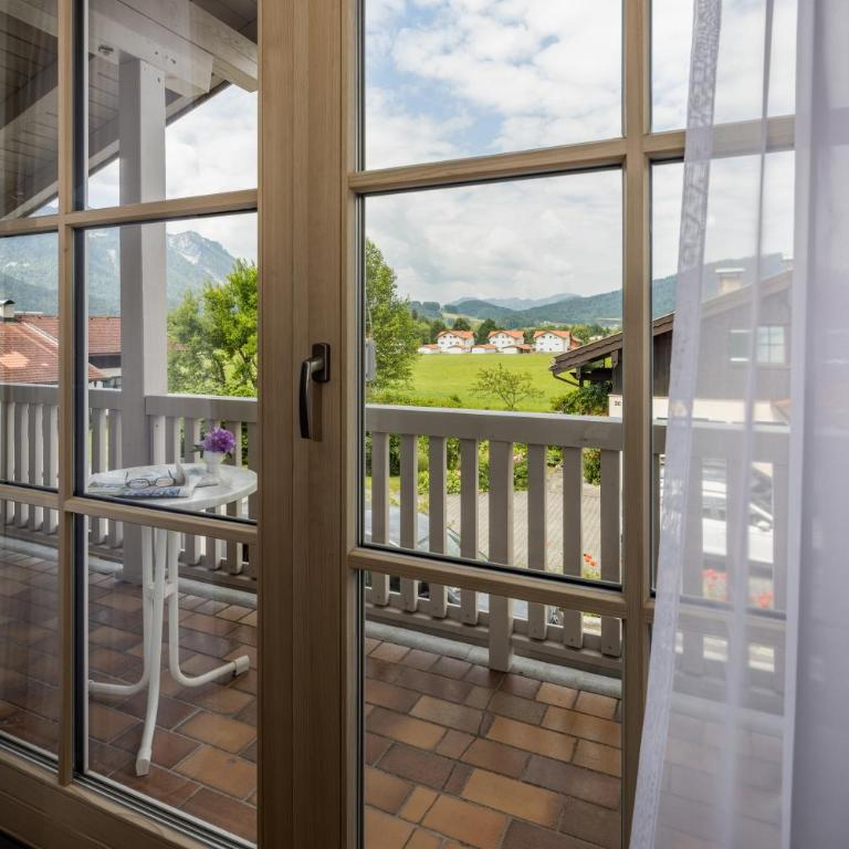Hubertus Appartements Inzell - Apartment mit 2 Schlafzimmern - 10