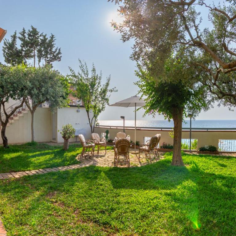 Il Giardino dei Tramonti di Ulisse - Three-Bedroom Apartment - 5