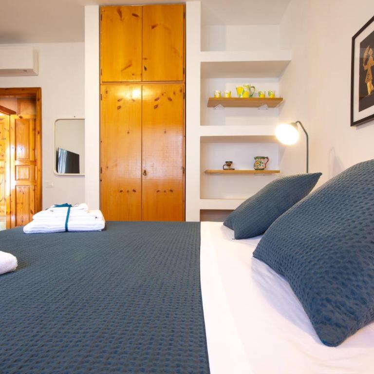 Il Giardino dei Tramonti di Ulisse - Three-Bedroom Apartment - 24