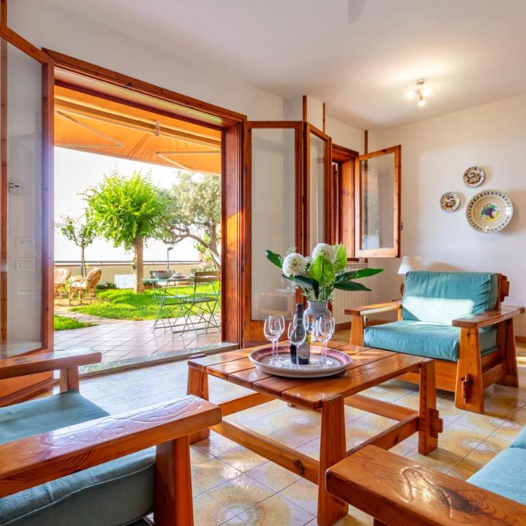 Il Giardino dei Tramonti di Ulisse - Three-Bedroom Apartment - 12