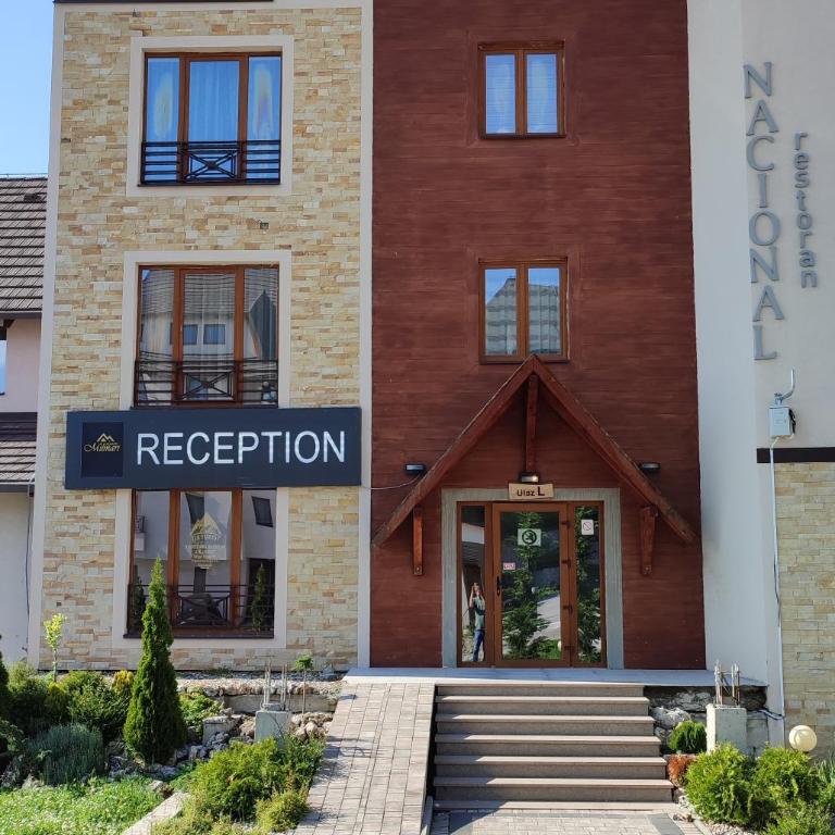 Kopaonik Milmari Spa and Wellness Wooden Horn S21 - Deluxe Apartment - 19