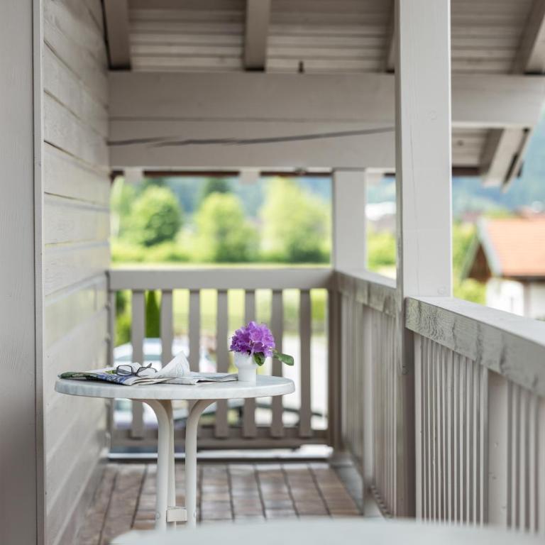 Hubertus Appartements Inzell - Apartment mit 2 Schlafzimmern - 13