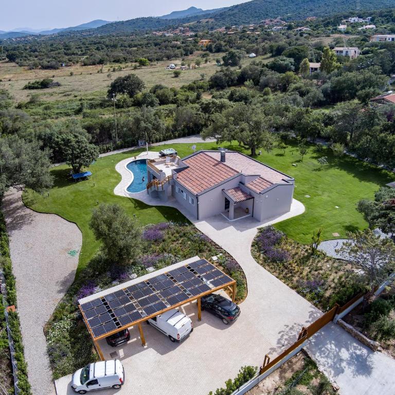 Golden Root San Teodoro - Villa con Piscina Privata - 41