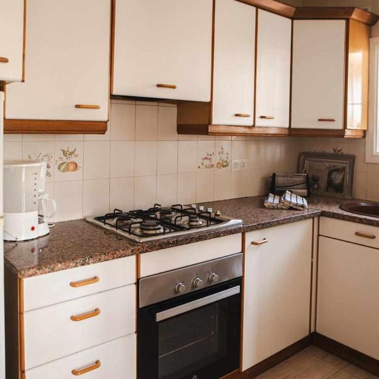 Agradable y tranquilo apto a 500m de la playa - Apartamento con terraza - 22