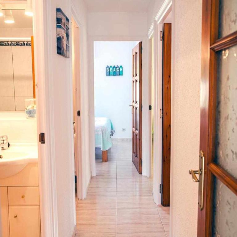Agradable y tranquilo apto a 500m de la playa - Apartamento con terraza - 35