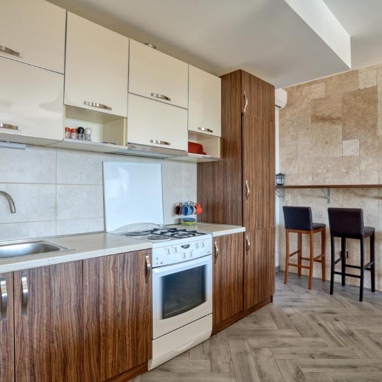 Villa Old Olive - Kuća sa 1 Spavaćom Sobom i Sopstvenim Bazenom - 11