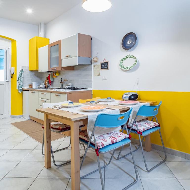 GuestHost - La Spezia Central Apartment - near the Station - One-Bedroom Apartment - 7