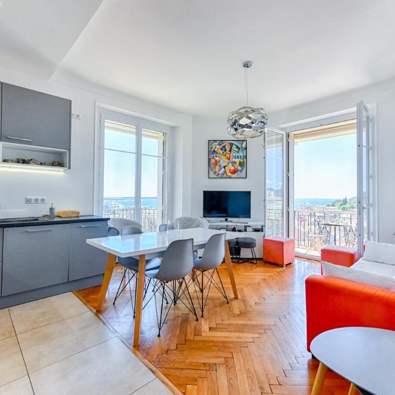LE SINATRA splendide vue mer panoramique et balcon, idéal pour des séjours de loisirs ou business - Appartement 3 Chambres - 16
