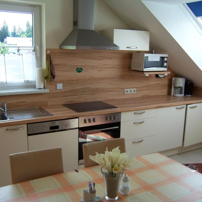 LANDHAUS JASMIN ausgezeichnet mit 4 Kristallen - FW Grimmingblick - Apartment mit Balkon - 8