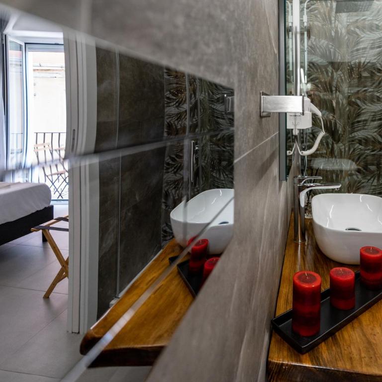 Humboldt Luxury Rooms Taormina - Deluxe Double Room with Balcony - 11