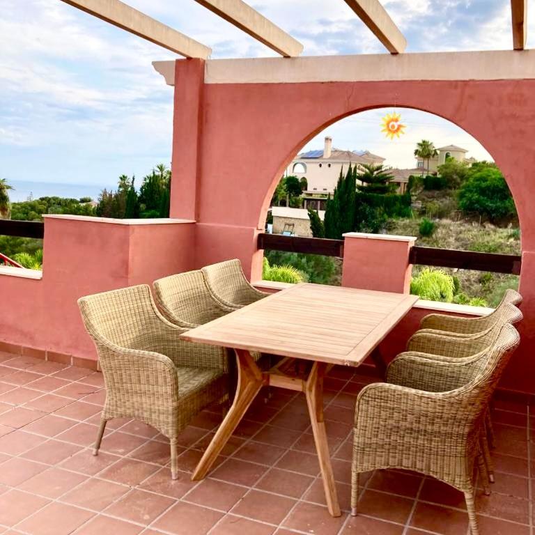 Elegant penthouse avec vue sur mer piscine, jardins, 2 chambres - Apartamento de 2 dormitorios - 2