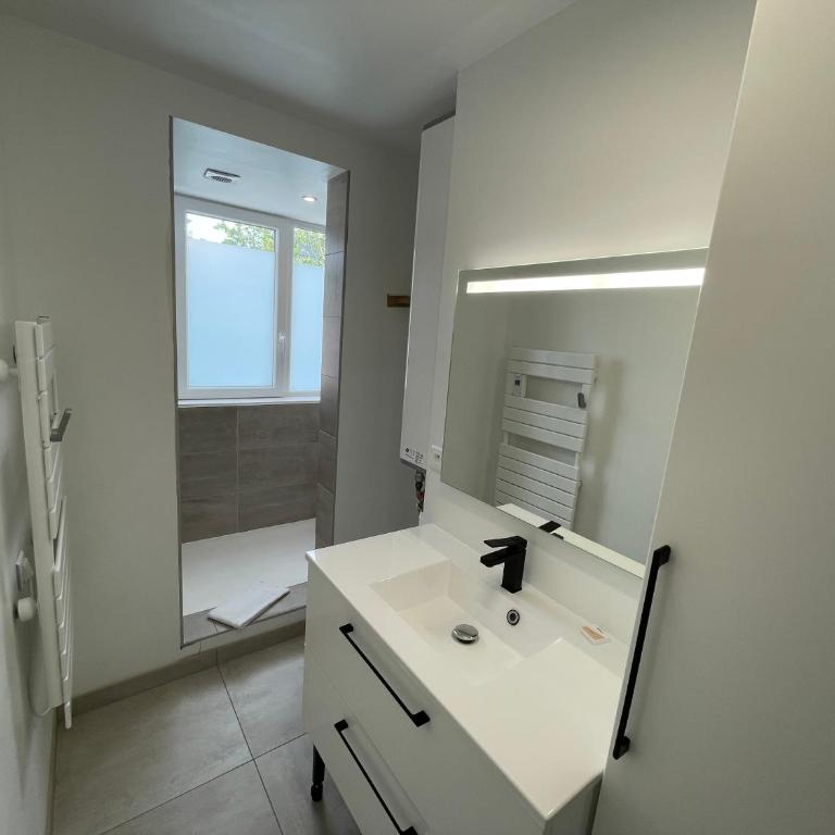 Emeraude YourHostHelper - Appartement 2 Chambres - 4