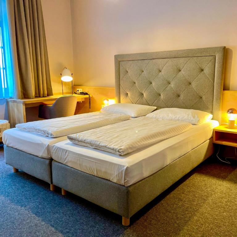Hotel Markus Sittikus Salzburg - Dreibettzimmer - 3