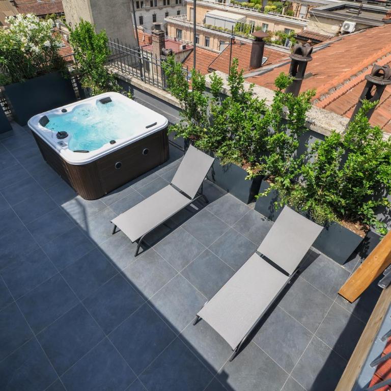 PRESTIGE BOUTIQUE APARTHOTEL - Piazza Duomo View - Suite Queen con Vasca Idromassaggio - 4