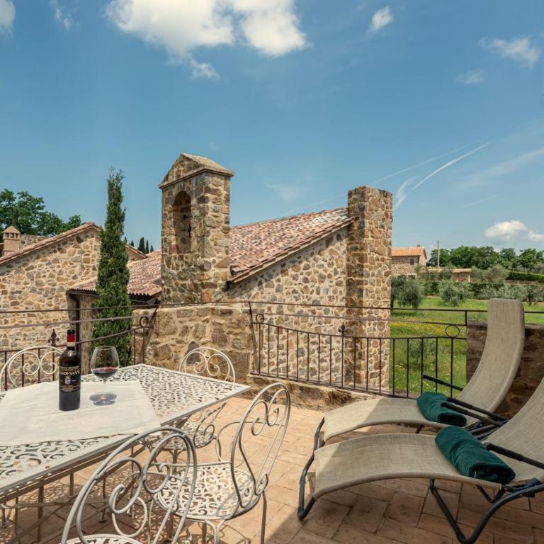 Castel Brunello - Three-Bedroom Suite With Terrace - 1