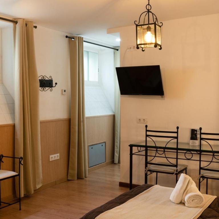 Hotel Alquimia Cadiz - Habitación Doble Económica con baño privado - 20