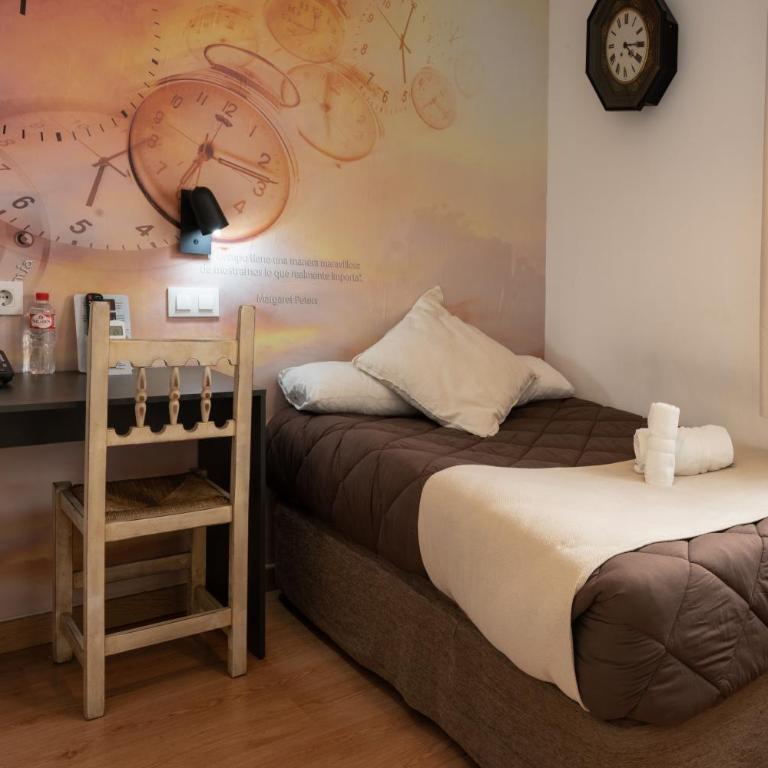 Hotel Alquimia Cadiz - Habitación Individual Económica con baño privado - 4
