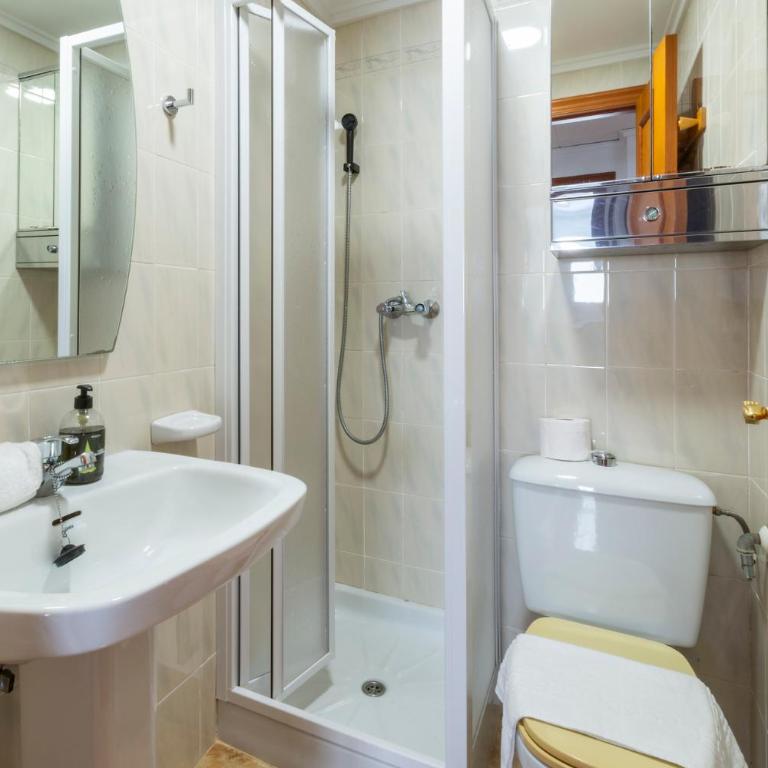 Apartamento Costa de Marfil Touriplaya a 200 metros del mar SOLO FAMILIAS - Apartamento de 3 dormitorios - 10