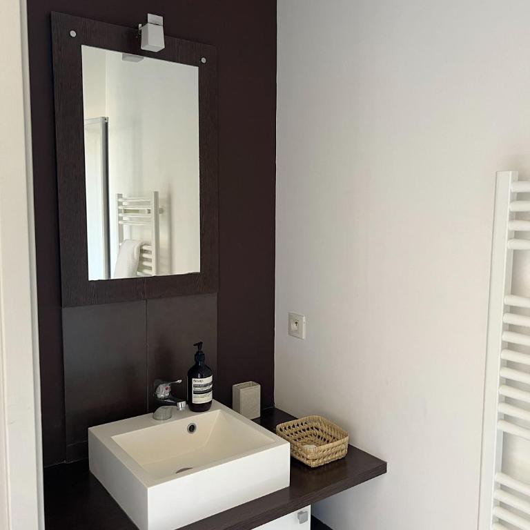 Maison Lumière - Appart. T2 architecte intra-muros - One-Bedroom Apartment - 14