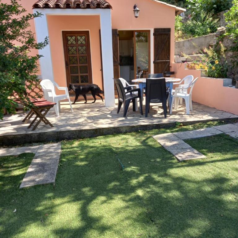 Villa à Marseille dans un cadre bucolique - Maison 3 Chambres - 5