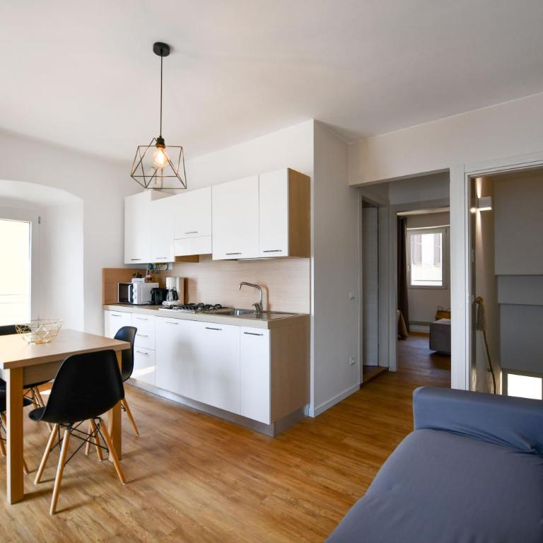 Regina e Oriente - Appartamento con 1 Camera da Letto e Balcone - 16