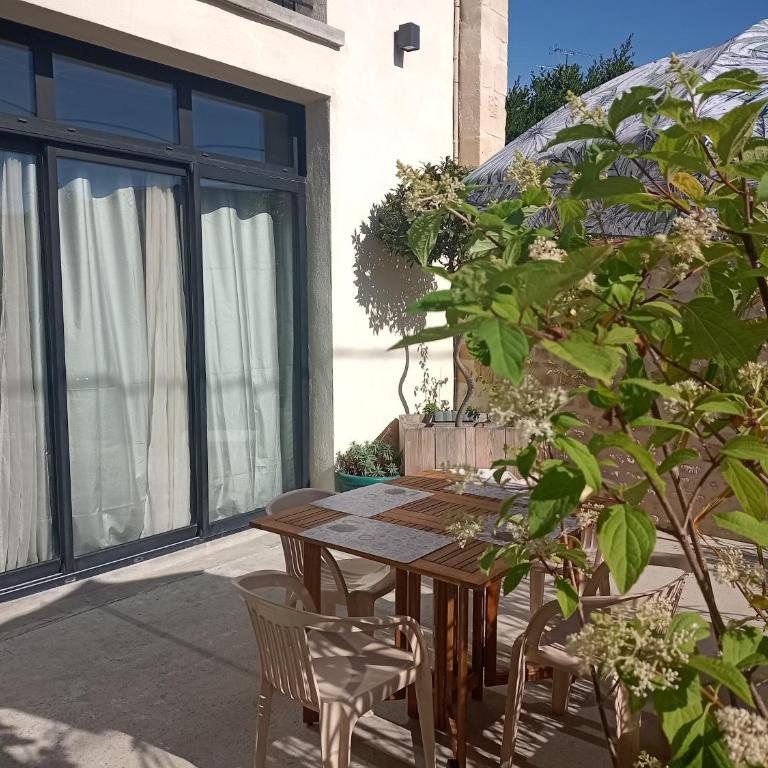 Maison au calme avec terrasse et parking privé proche centre ville - Casa a Schiera con 2 Camere da Letto - 38
