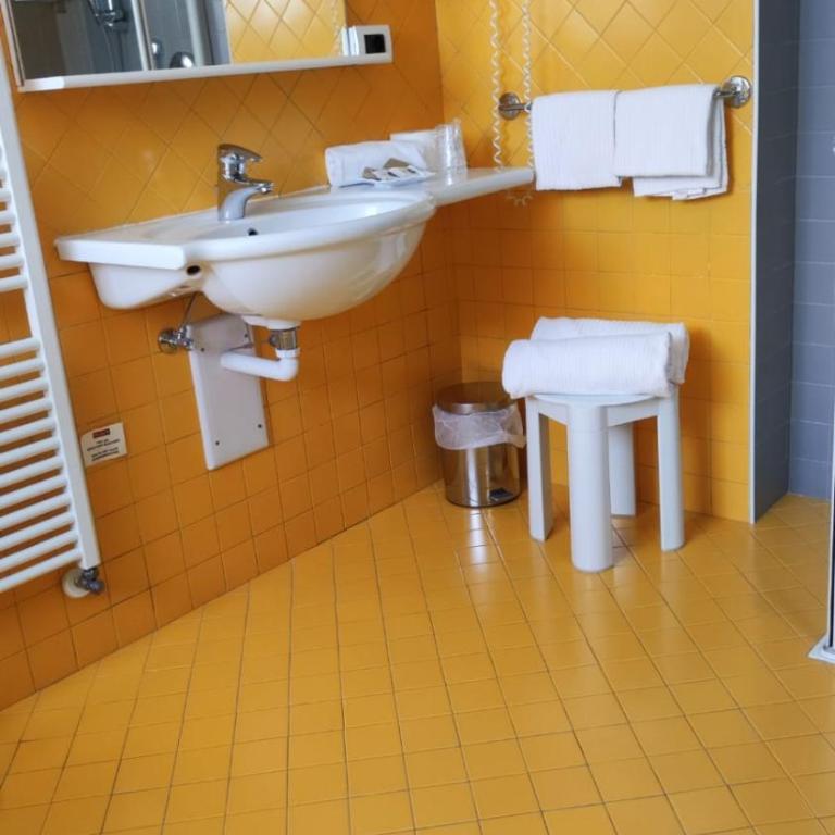 Hotel Medil - Junior Suite - 7