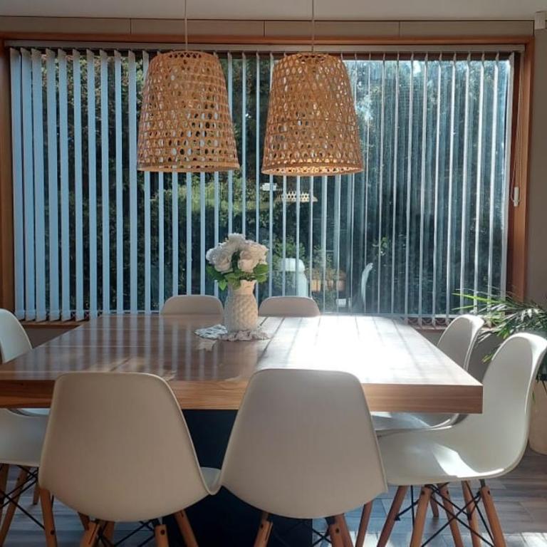 Casa Moderna con pileta - Casa de 4 dormitorios - 71