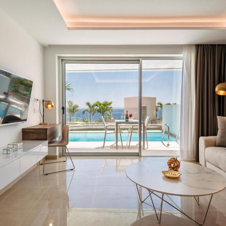 Grand Horizon Luxury Boutique Suites - Apartamento con piscina privada climatizada y vistas al mar - 10