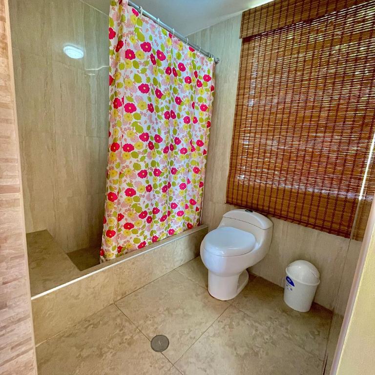 HUANCHACO GARDENS - Double Room with Two Double Beds - 9