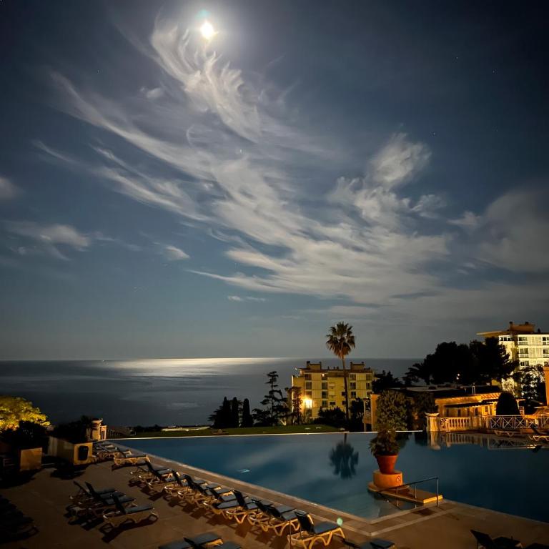 EXCEPTIONNEL sur CANNES vue mer piscine - Appartement 1 Chambre - 5