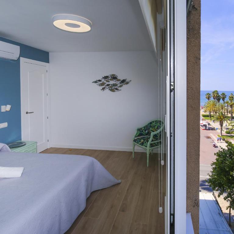 Tous 3 ONLY FAMILIES Planetcostadorada - Apartment with Sea View - 18