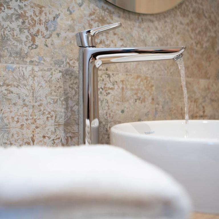 Hotel Gädi - Deluxe Doppelzimmer mit Balkon - 6