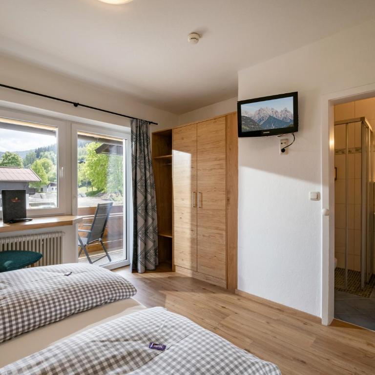 Pension Haus in der Sonne - Doppelzimmer mit Balkon - 2