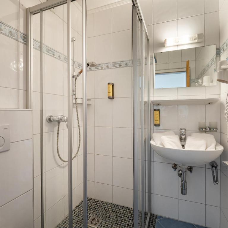 Pension Haus in der Sonne - Doppelzimmer mit Balkon - 3