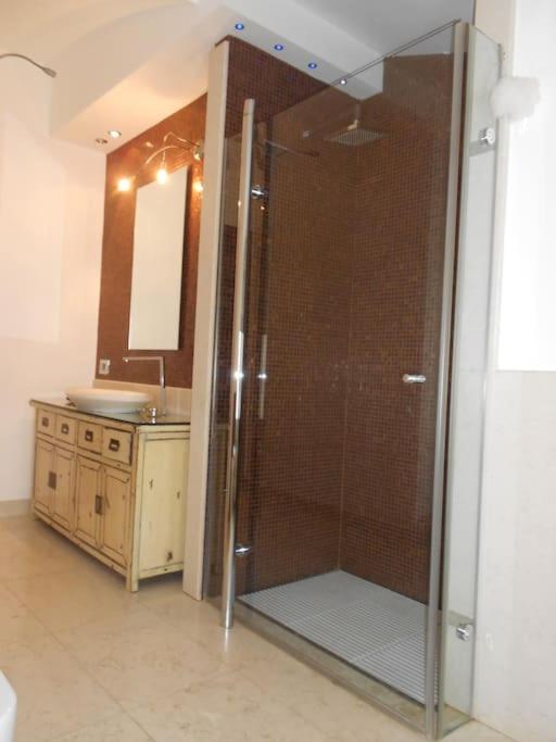 Villa Elloise - Appartamento con 2 Camere da Letto - 35
