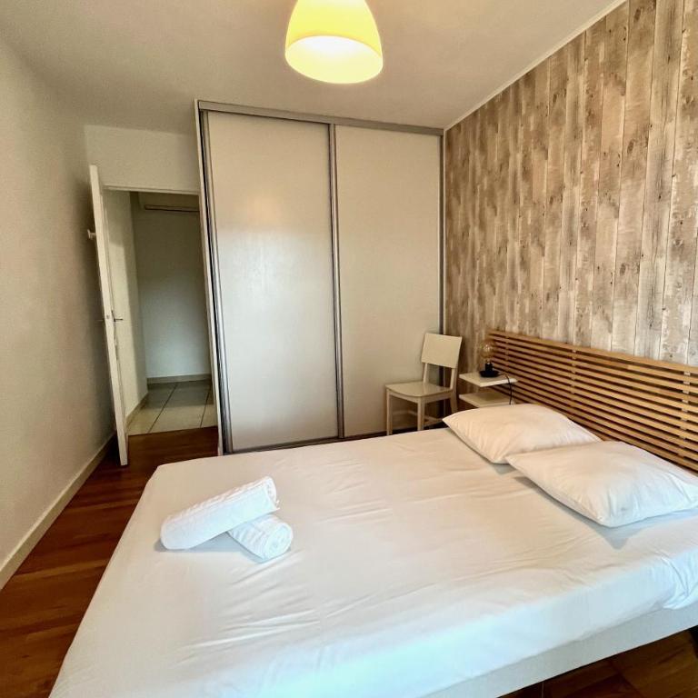 L'ALTAIR - P4 à 2 pas du Pasino, 10 min des plages, clim, parking - Appartamento con 3 Camere da Letto - 14